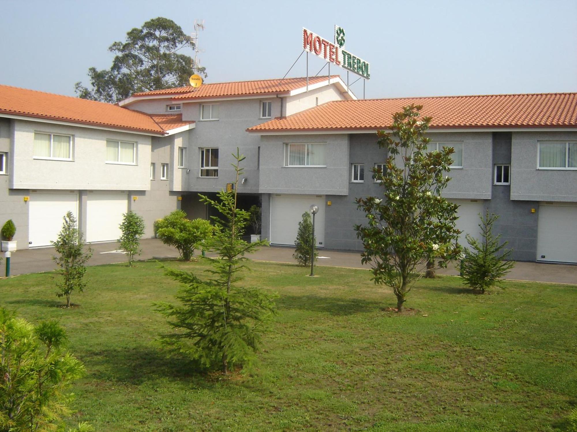 Motel Trebol Tui Exterior foto